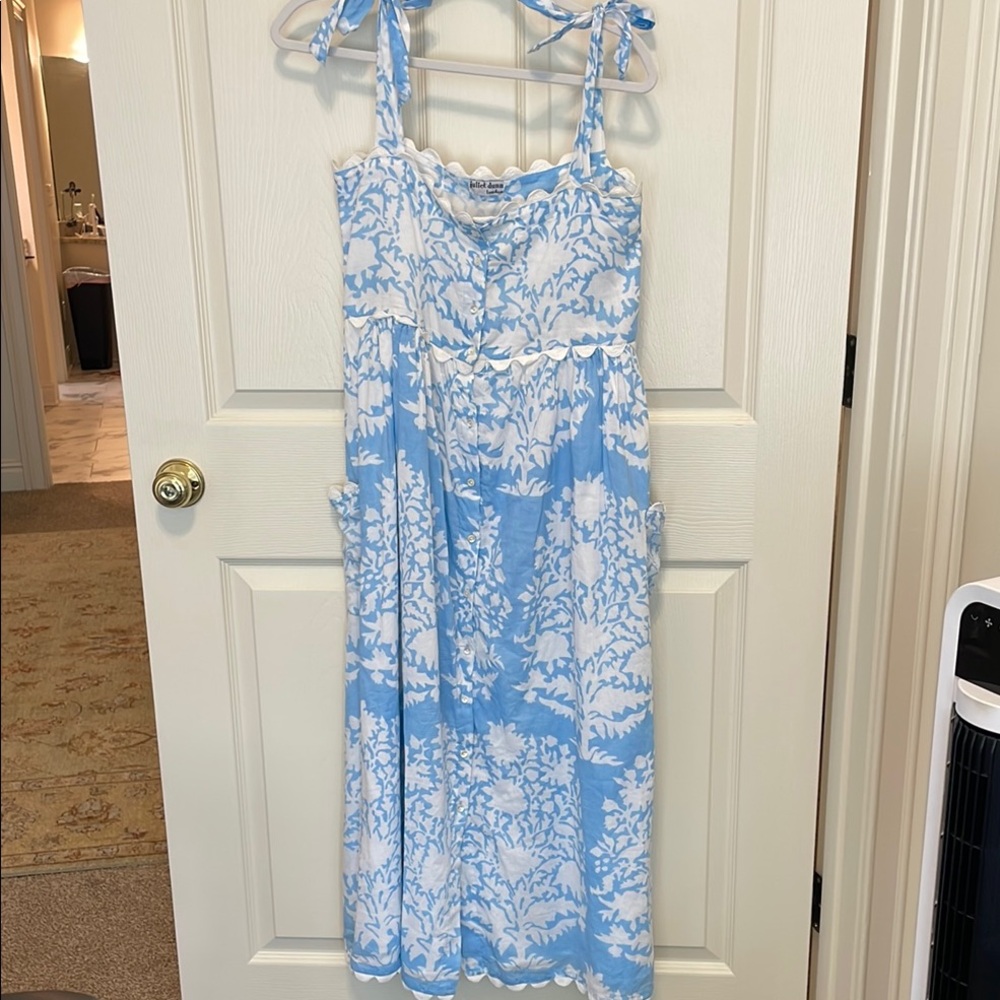 Juliet Dunn Sky Blue and White Dress